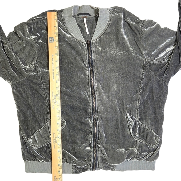 Free People Ruched Velvet Bomber Jacket Gray Zip-Up Size L - Picture 14 of 16